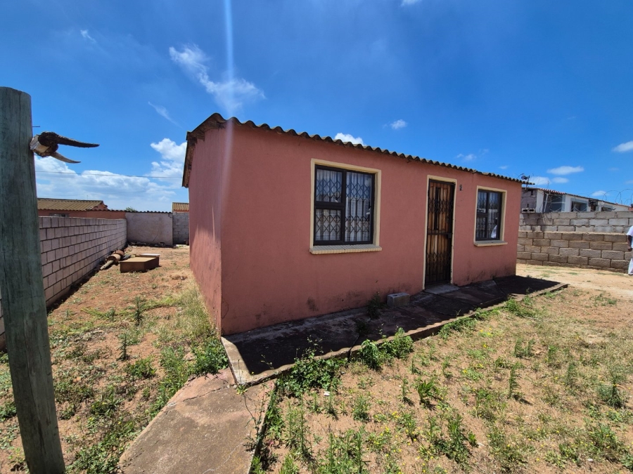 2 Bedroom Property for Sale in Kwazakhele Eastern Cape